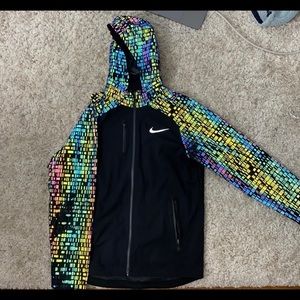 Very limited nike shield reflective jacket 100%authentic